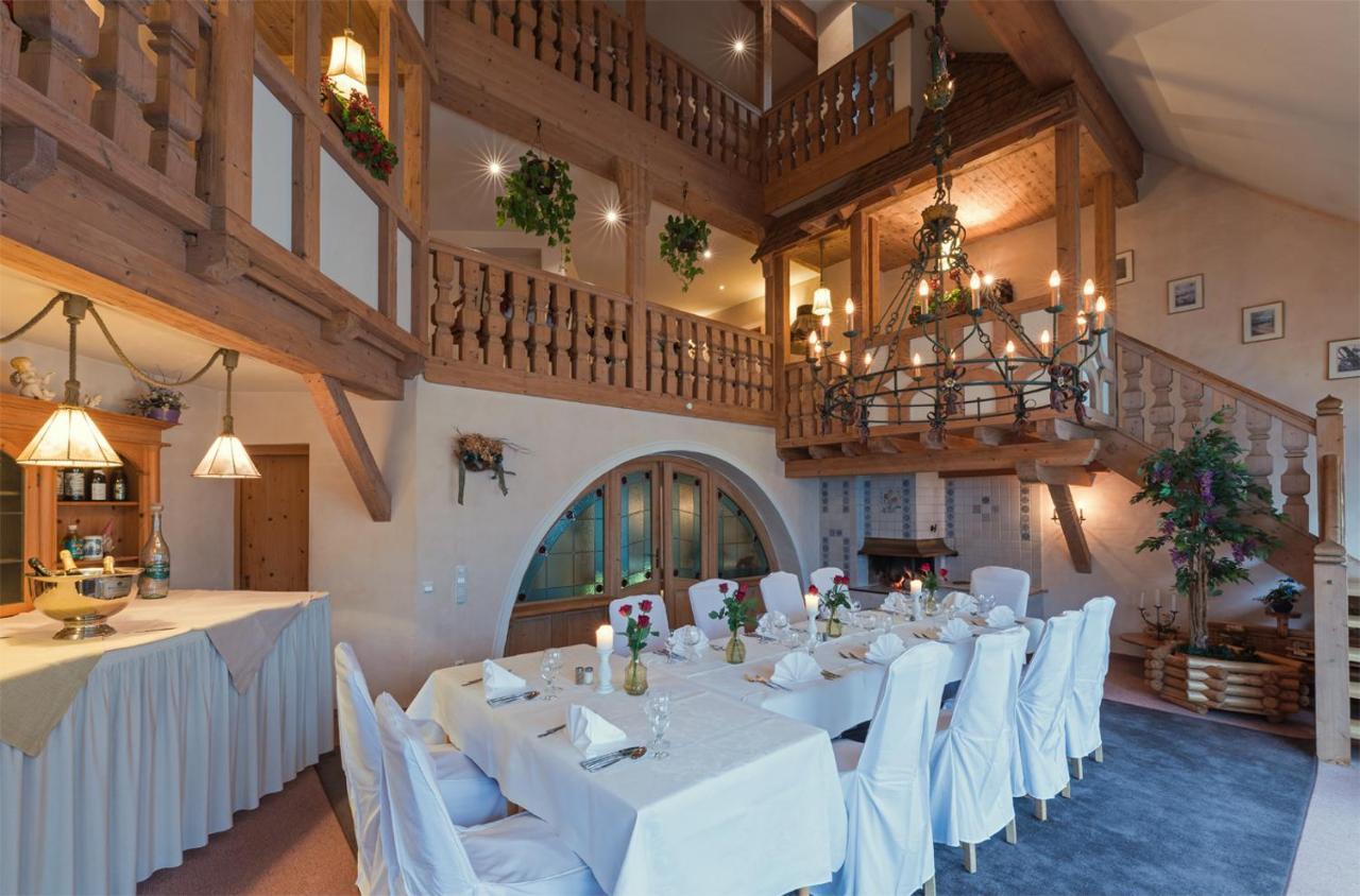 Lahntalhotel Feudingen บาด ลาสเฟอ ภายนอก รูปภาพ