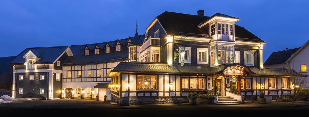 Lahntalhotel Feudingen บาด ลาสเฟอ ภายนอก รูปภาพ